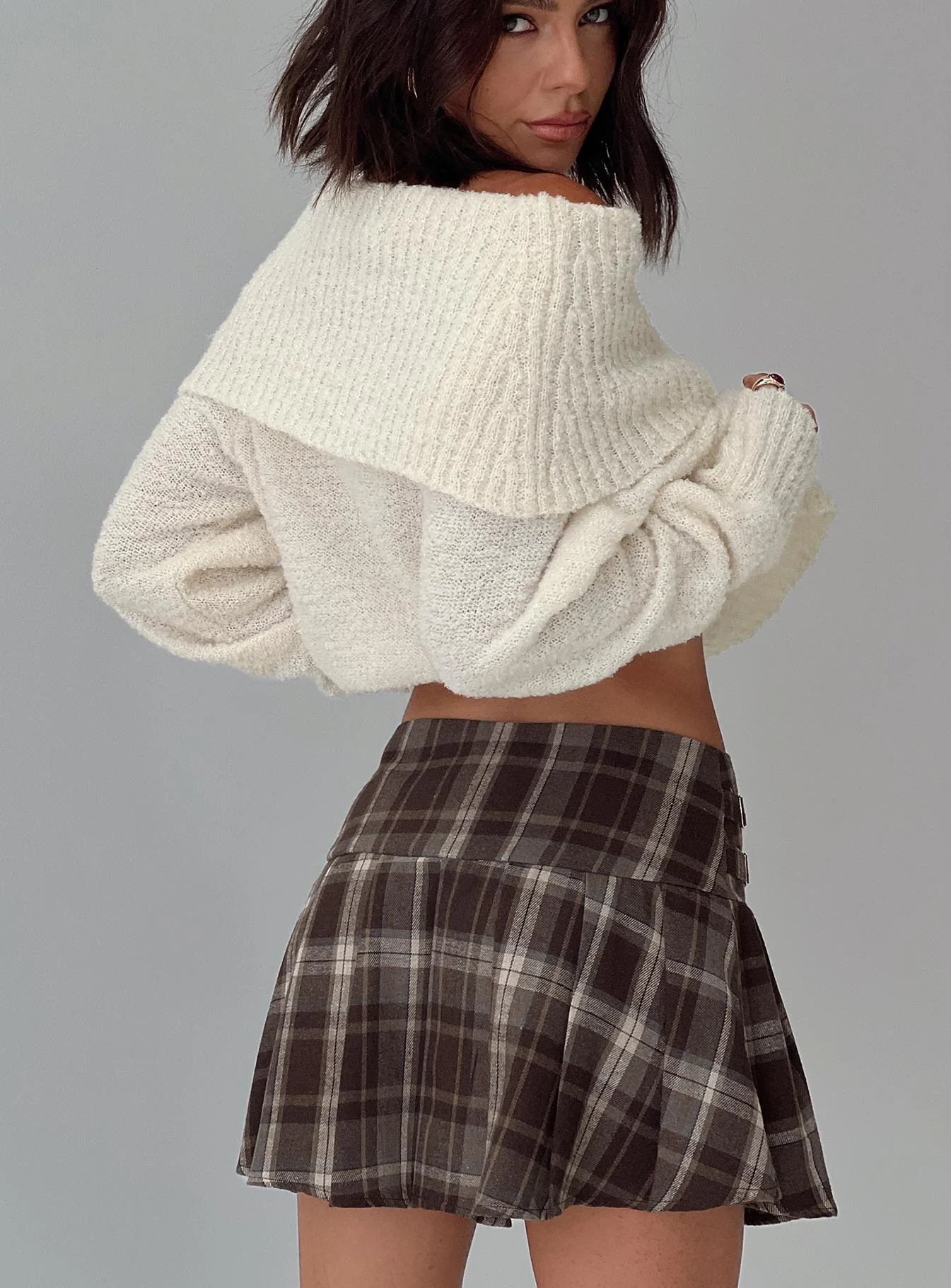 Parkley Boucle Off The Shoulder Sweater Cream - Image 10