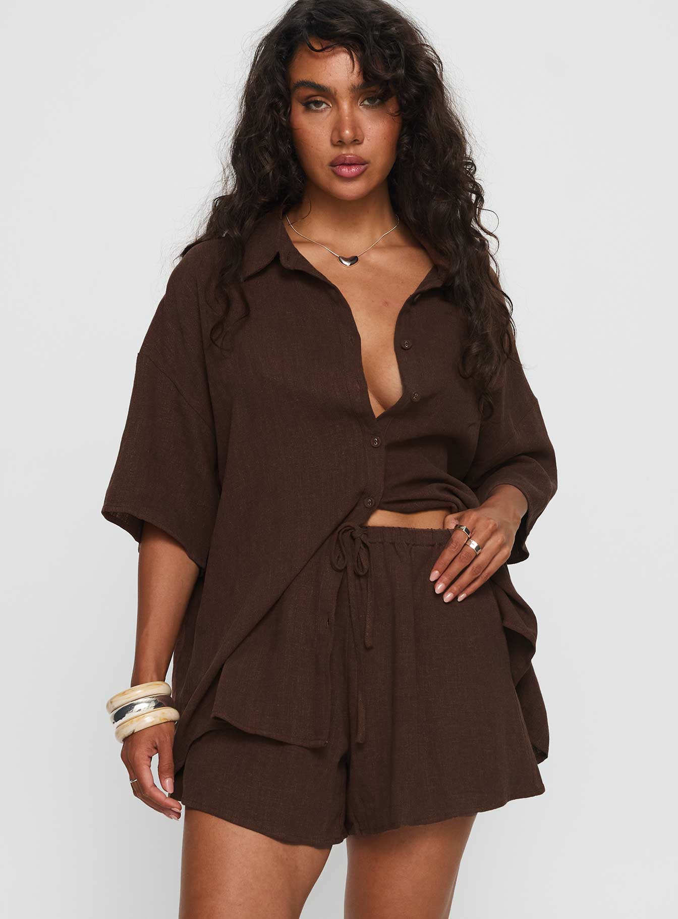 Peni Drawstring Linen Shorts Chocolate - Image 2