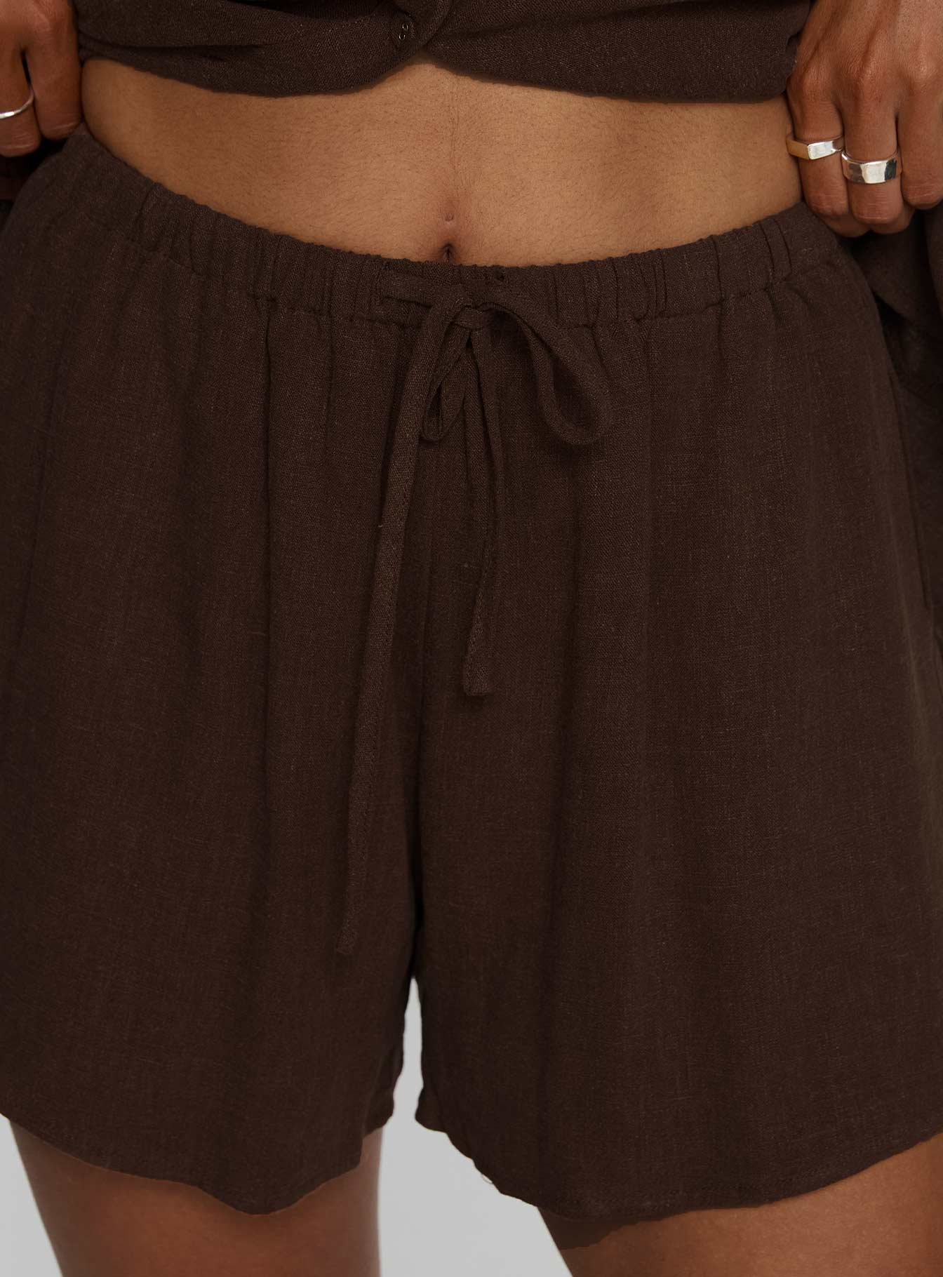 Peni Drawstring Linen Shorts Chocolate - Image 6