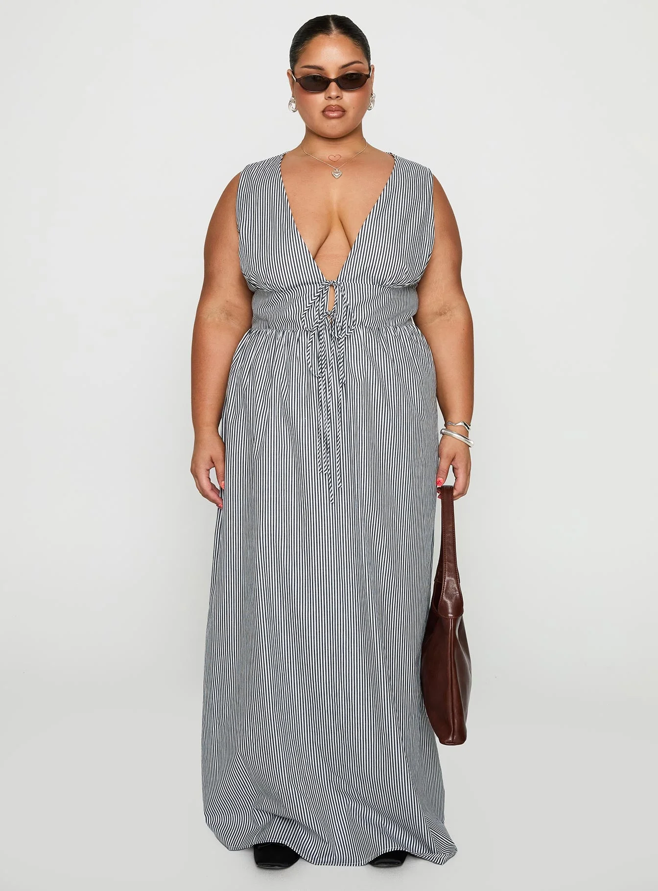 Pokey Maxi Dress Black / White Stripe Curve - Image 7