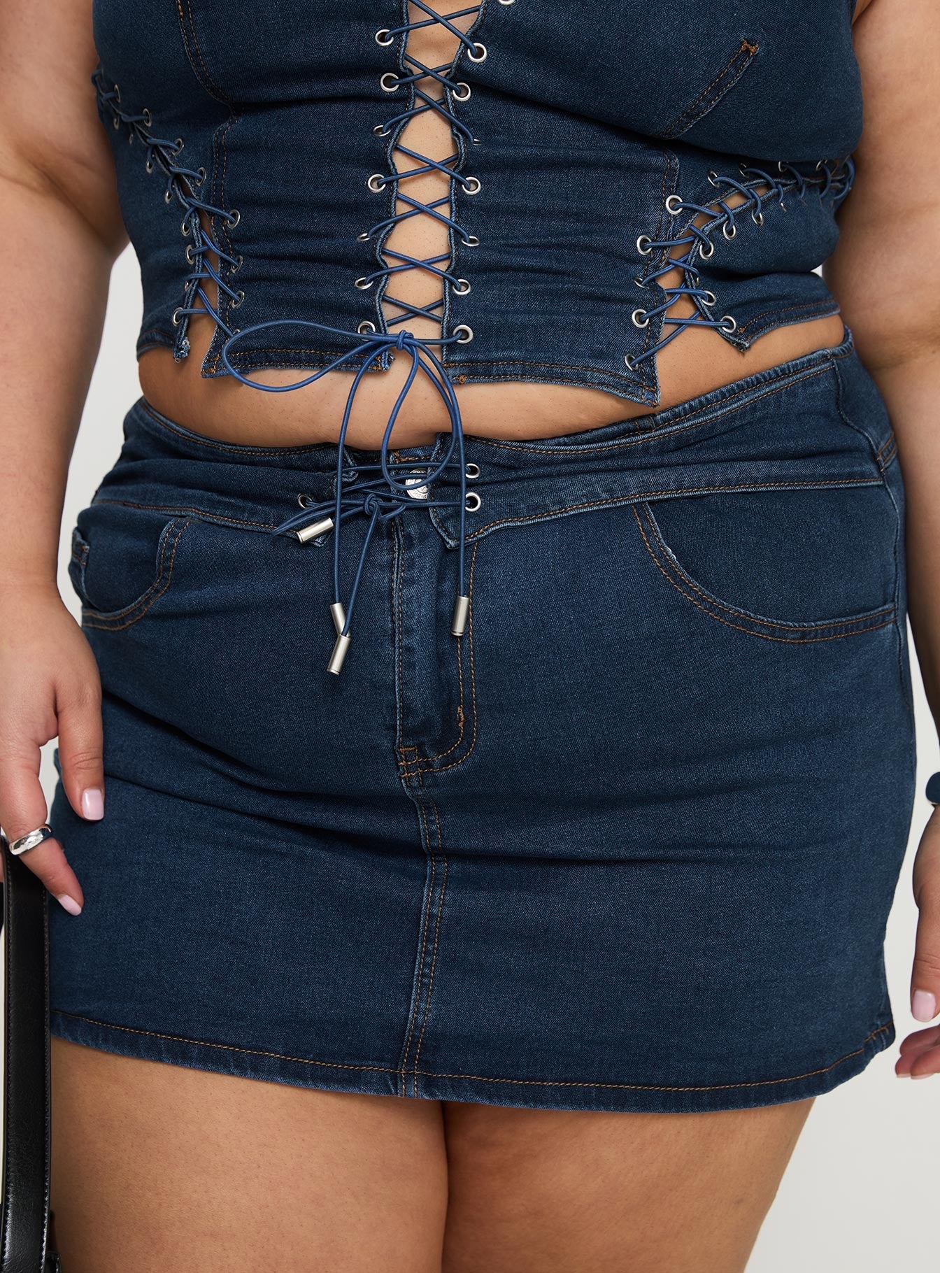 Popular Low Rise Mini Skirt Mid Blue Wash Curve - Image 6