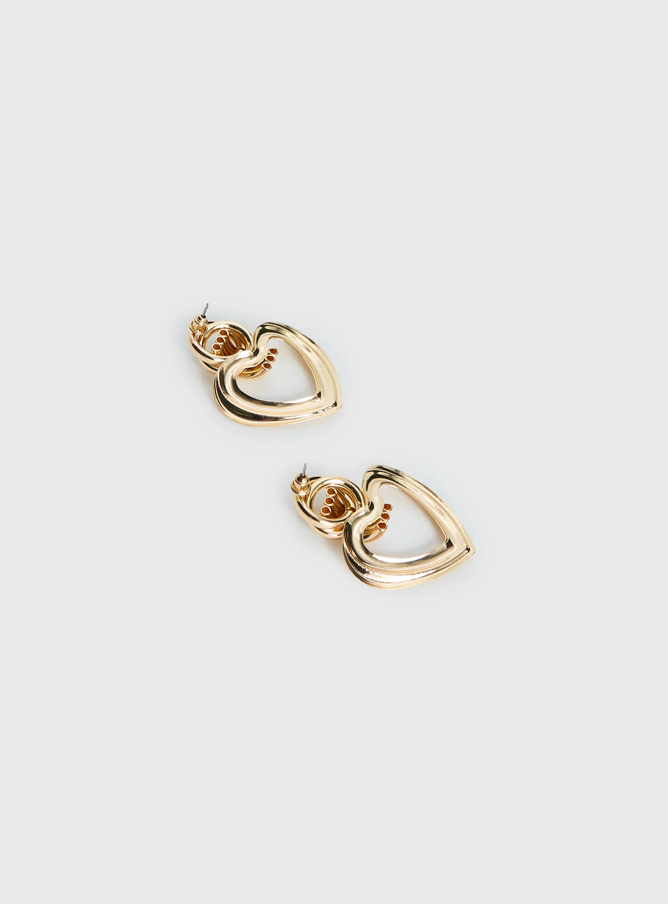Prioritise Heart Linked Earrings Gold - Image 4
