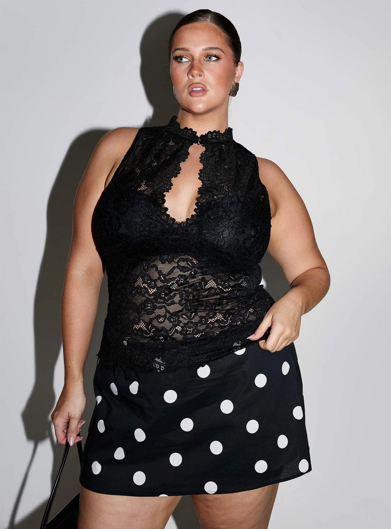 Quinbie Lace Sleeveless Top Black Curve - Image 8