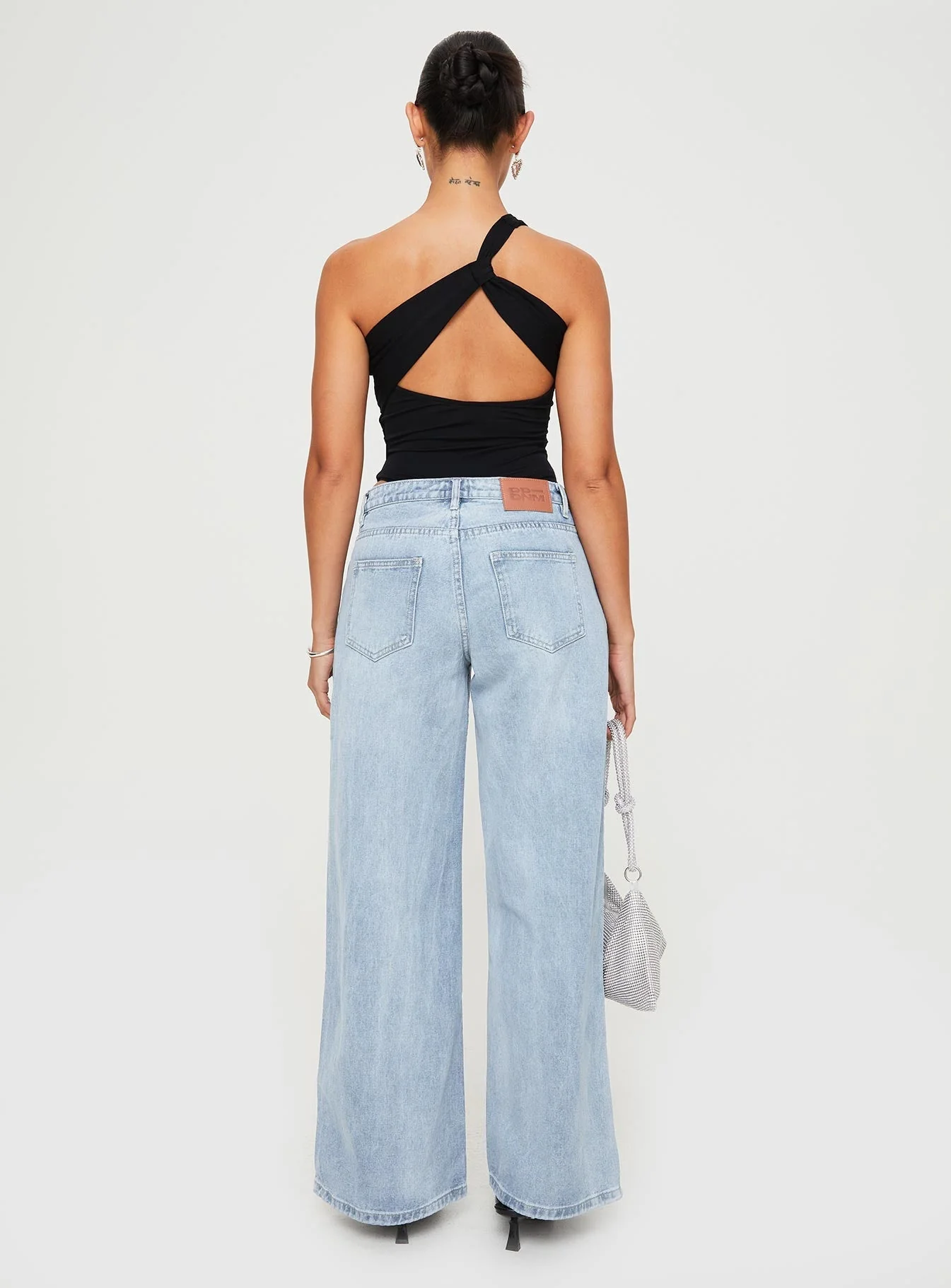 Ramos Low Rise Wide Leg Jeans Light Blue Wash Tall - Image 5