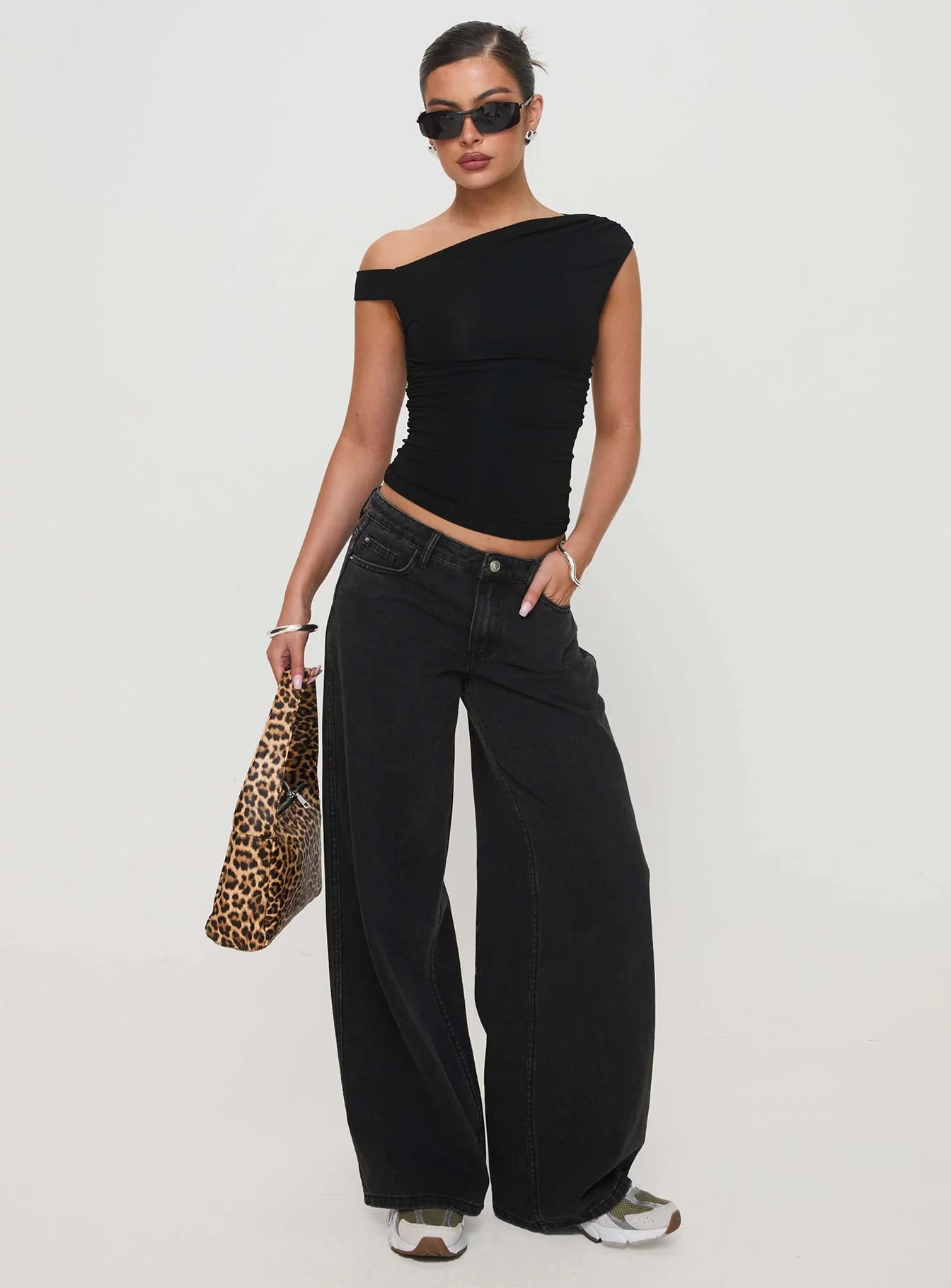 Ramos Low Rise Denim Jeans Washed Black Tall - Image 3