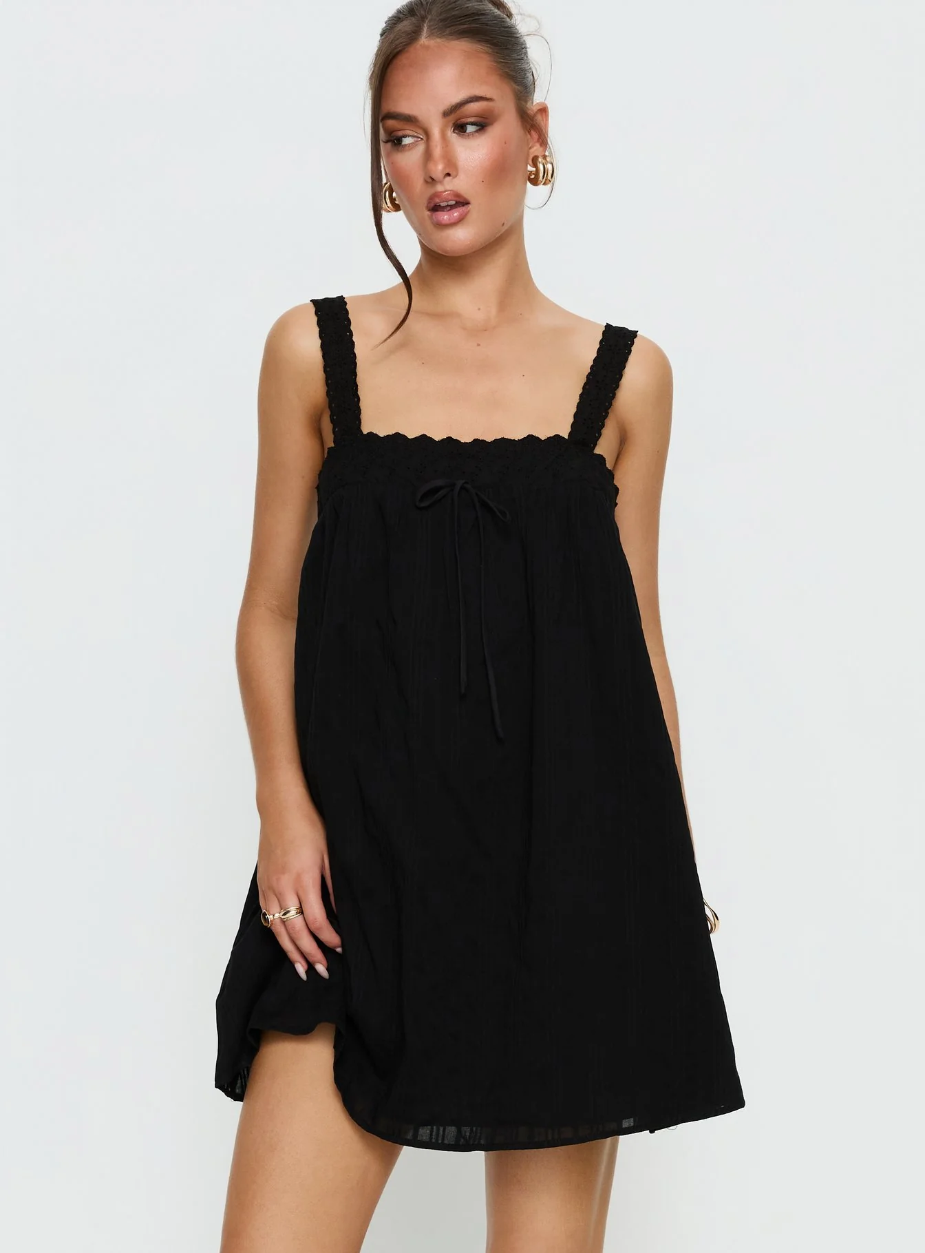 Reason To Stay Lace Trim Floaty Mini Dress Black - Image 2