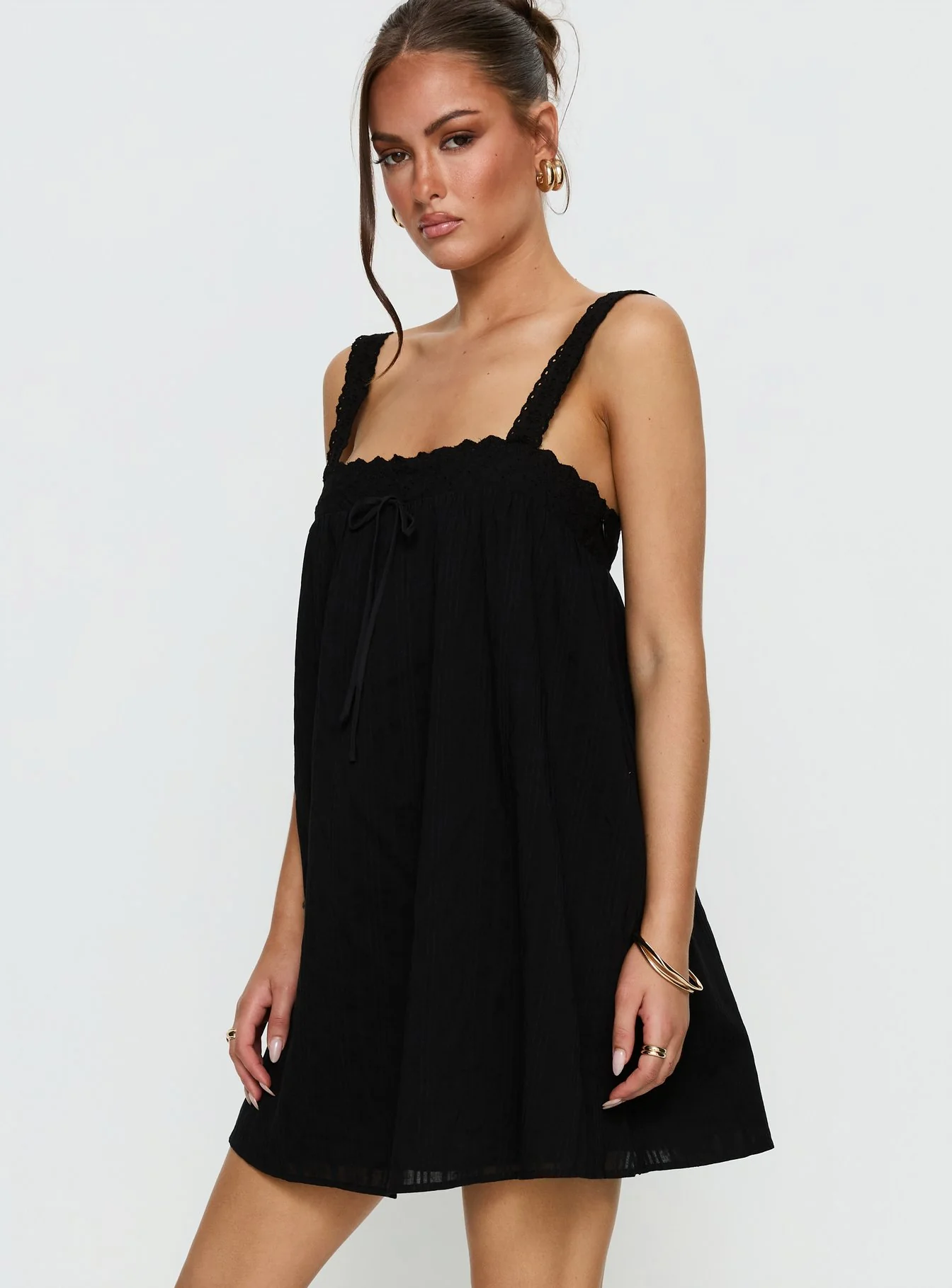 Reason To Stay Lace Trim Floaty Mini Dress Black - Image 4