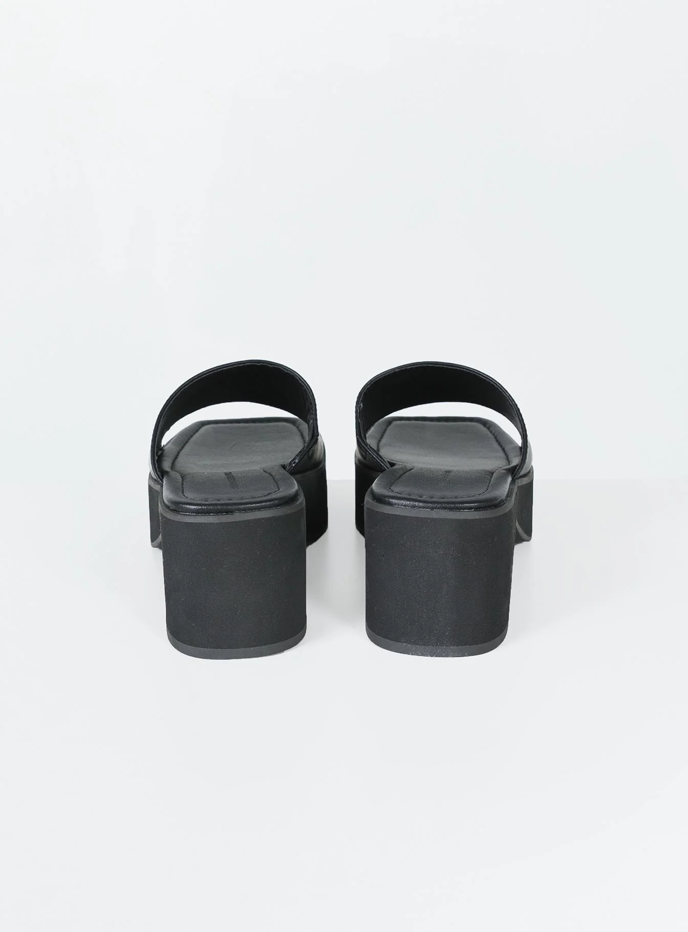 Connolly Heels Black - Image 5