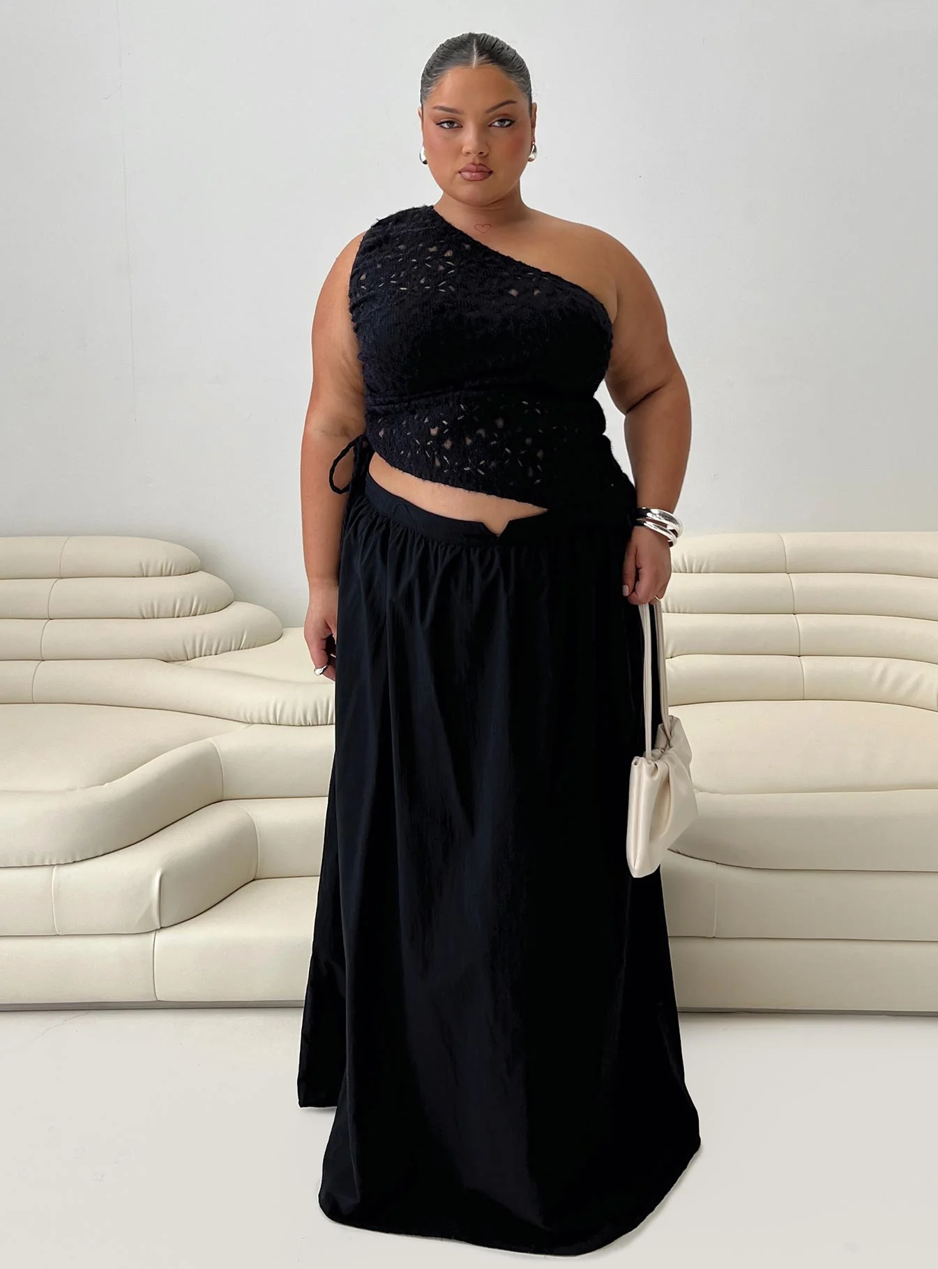 Rennata Gathered Mid Rise Maxi Skirt Black - Image 10