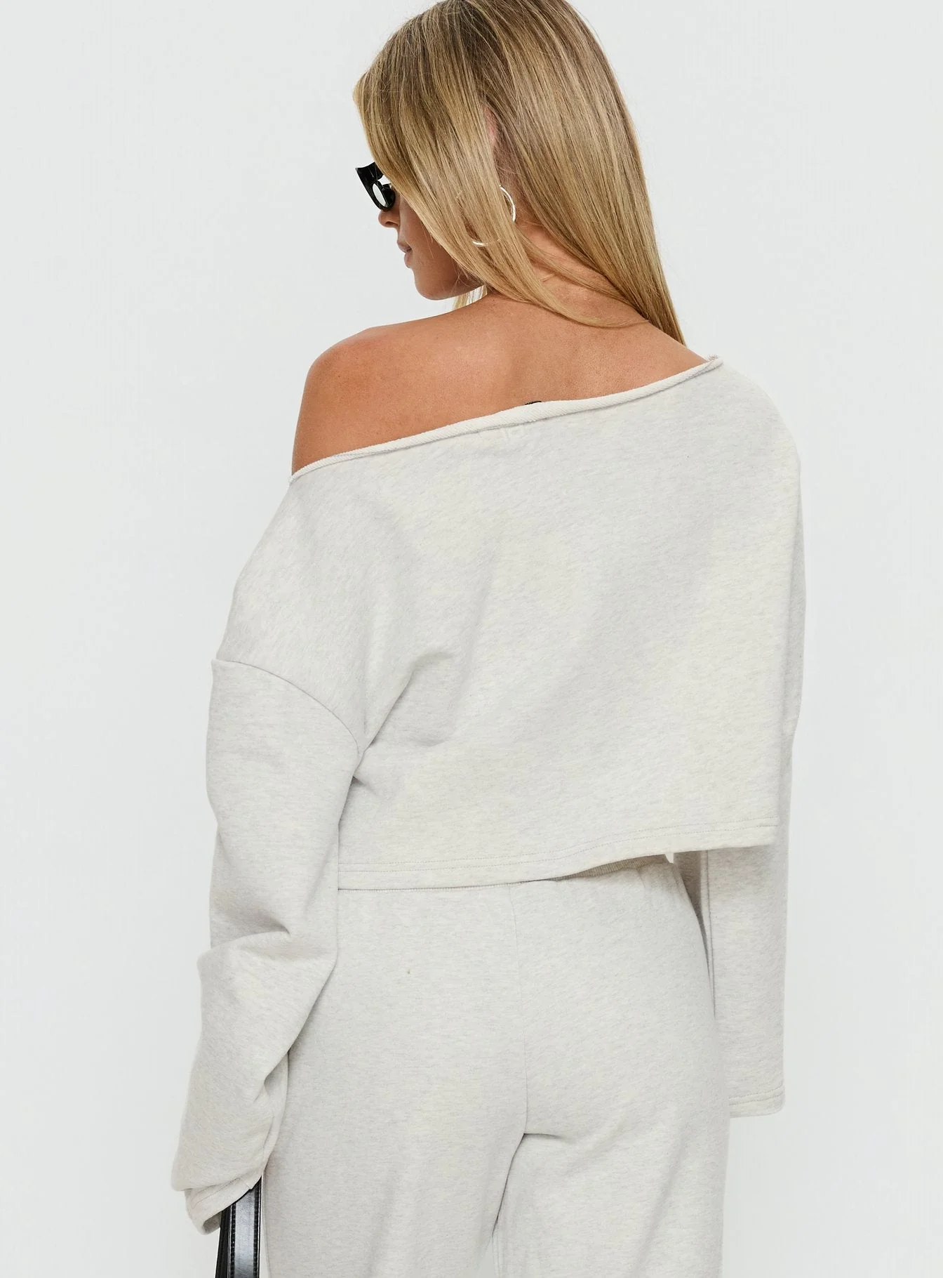 Retreat Raw Edge Off Shoulder Jumper Snow Marle - Image 5