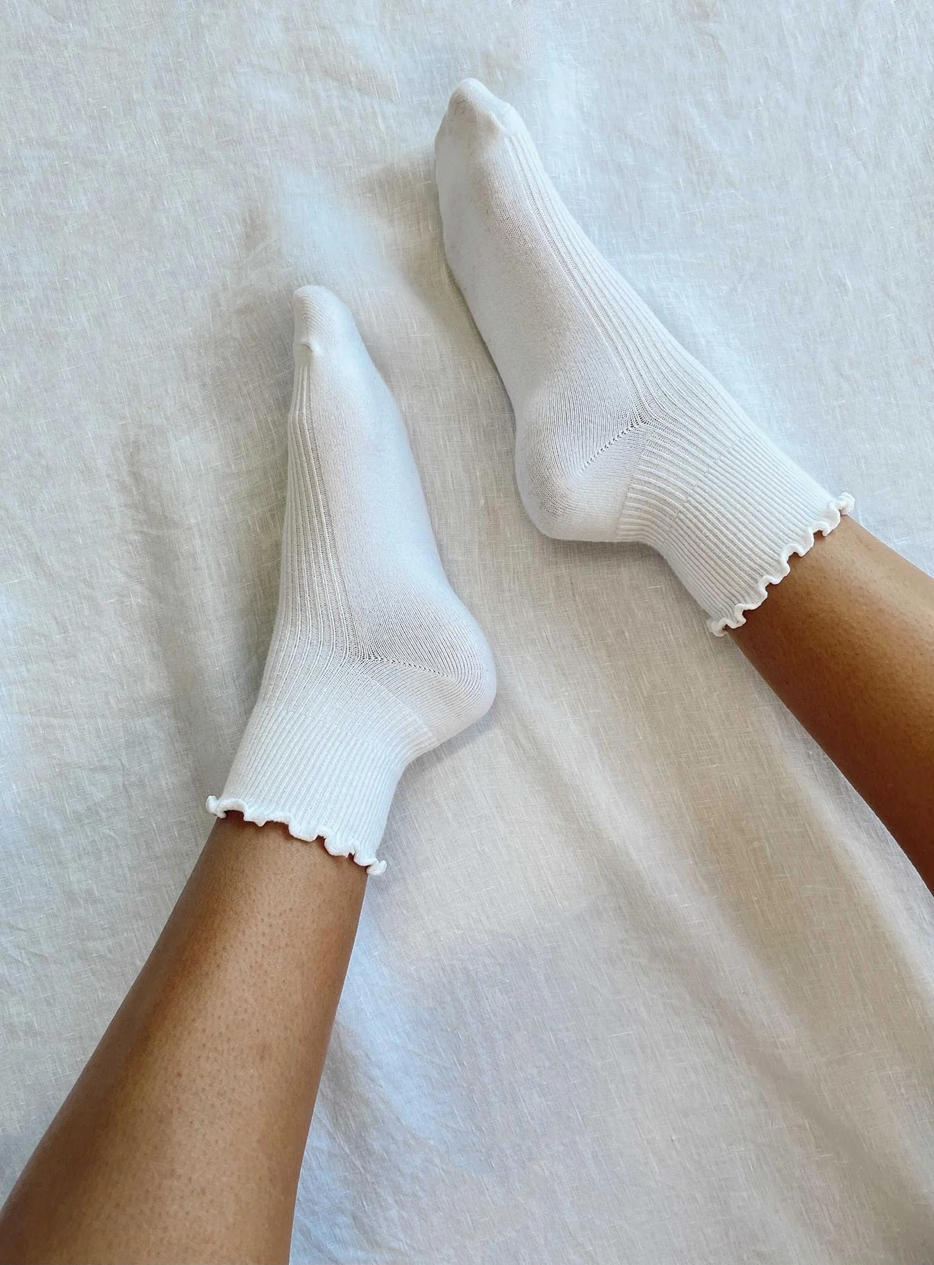 Ribbed Ruffle Socks White - Image 4