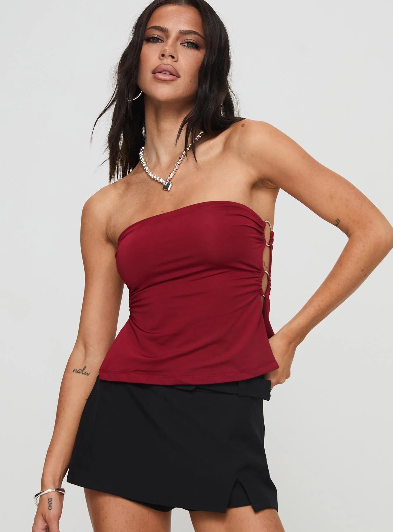 Round The World Strapless Top Burgundy - Image 2