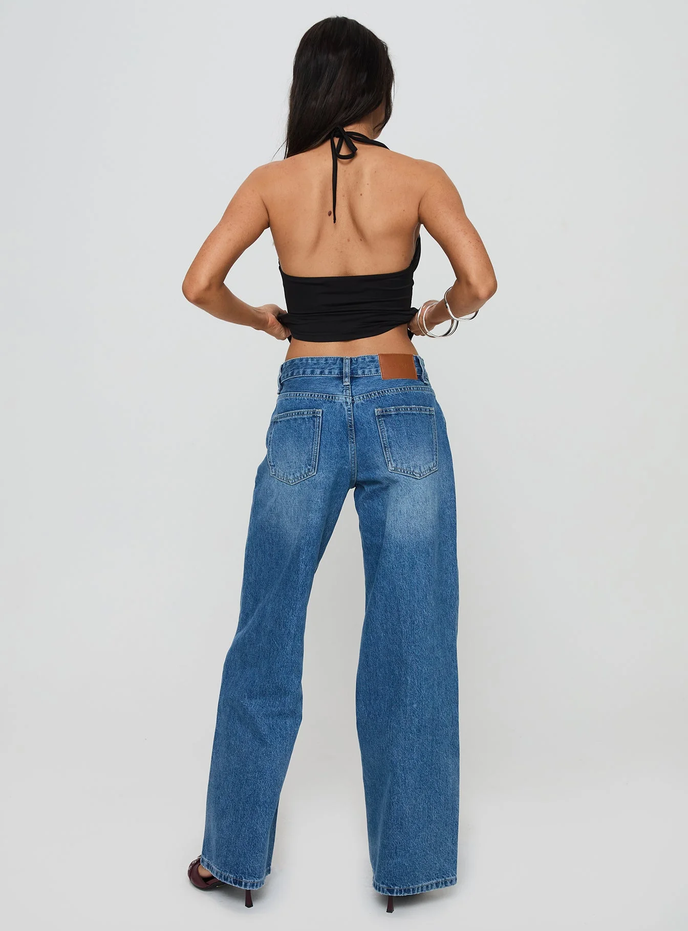 Serenitia Mid Rise Relaxed Jeans Mid Blue Wash Petite - Image 5