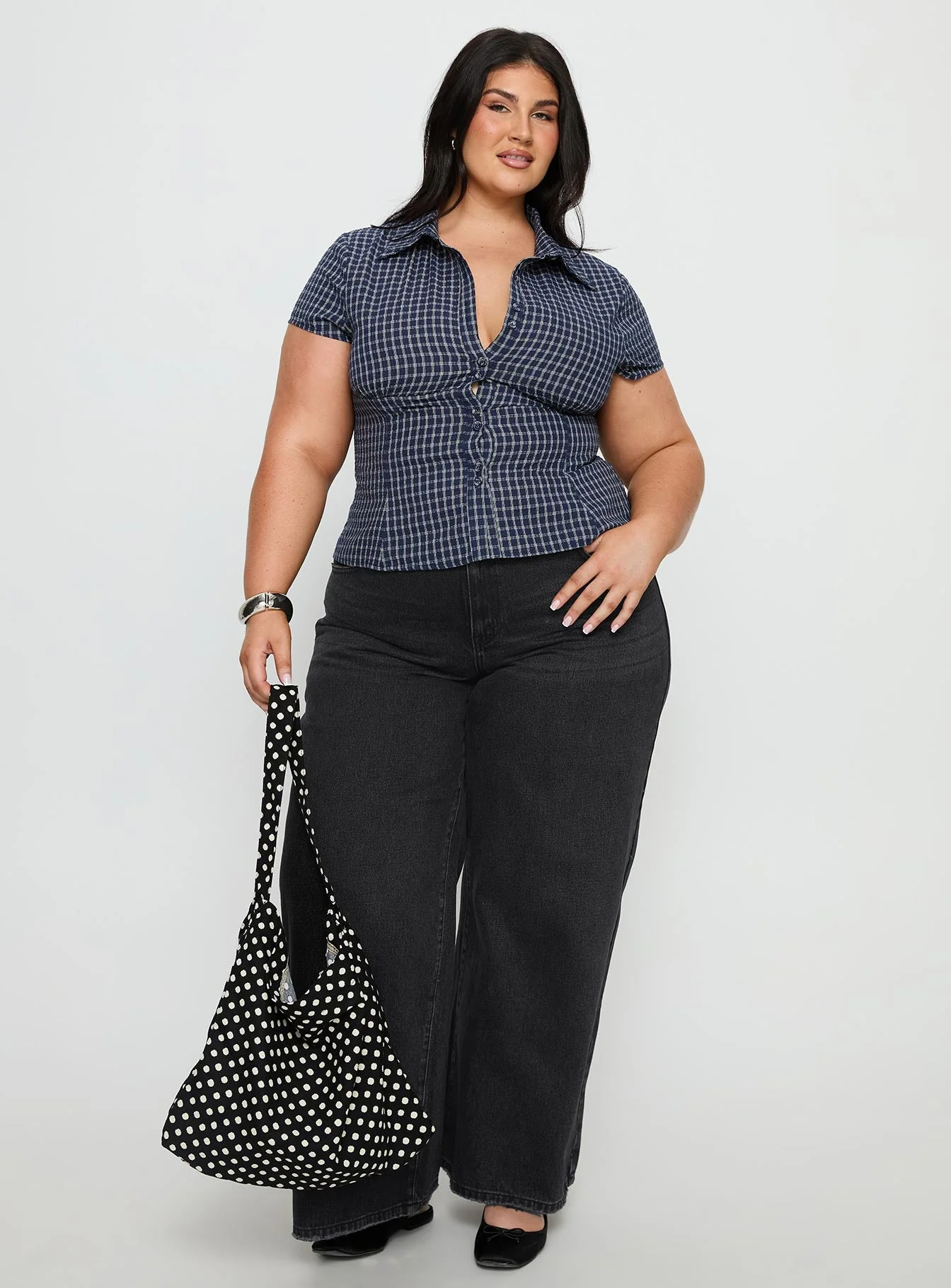 Serenitia Mid Rise Relaxed Jeans Washed Black Curve - Image 2