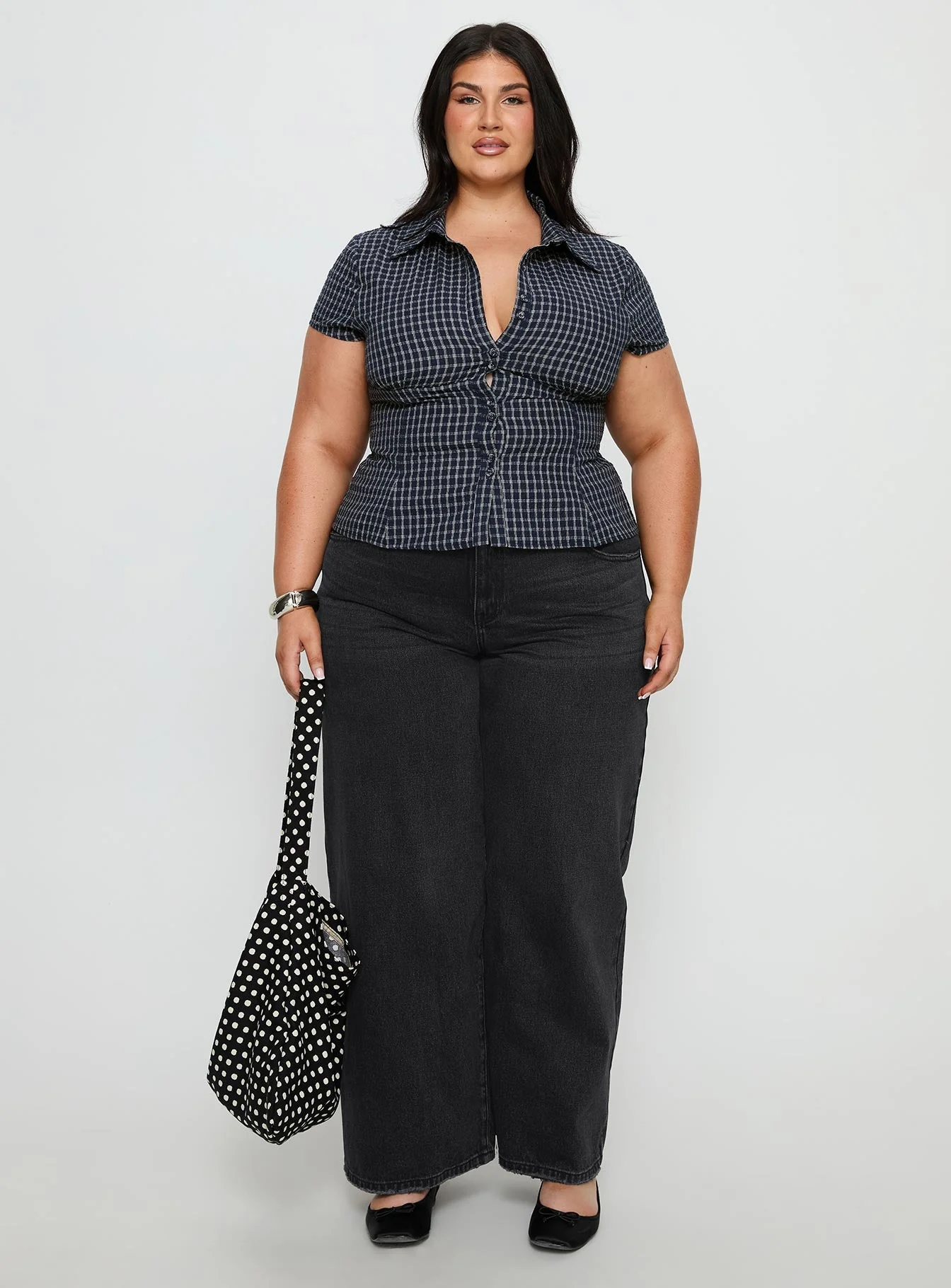 Serenitia Mid Rise Relaxed Jeans Washed Black Curve - Image 6