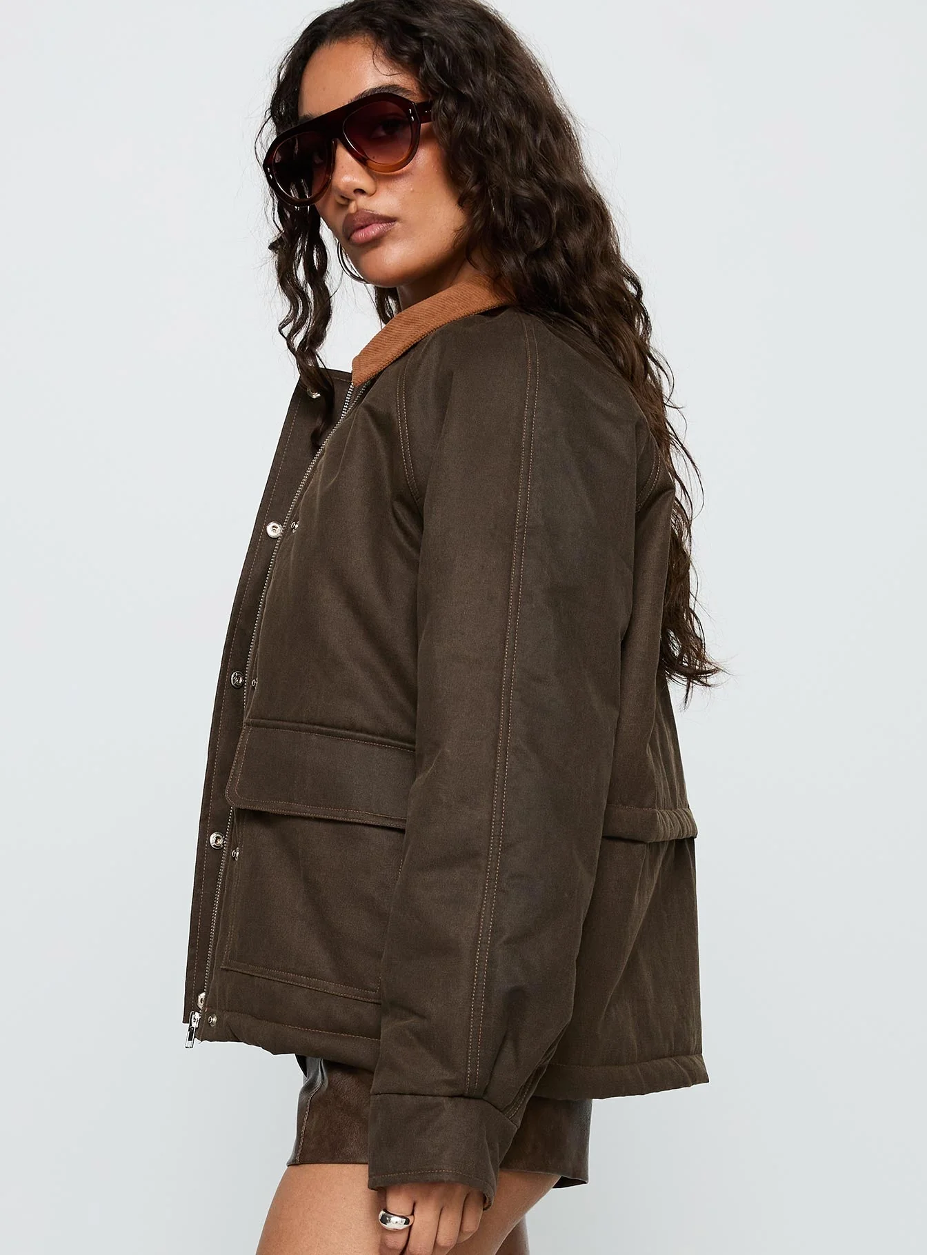 Shadow Phase Jacket Brown - Image 4