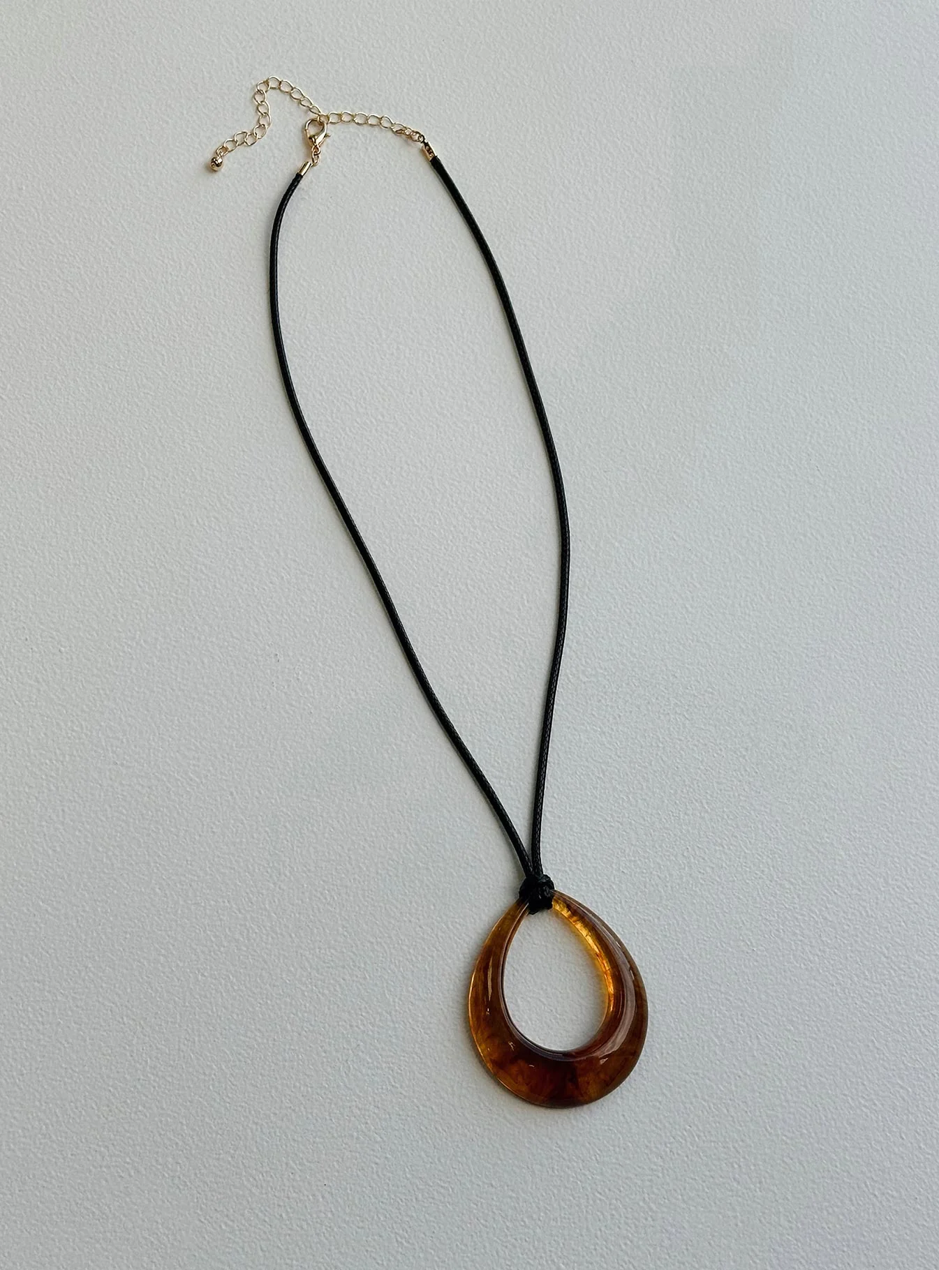 Shaylan Necklace Black - Image 3