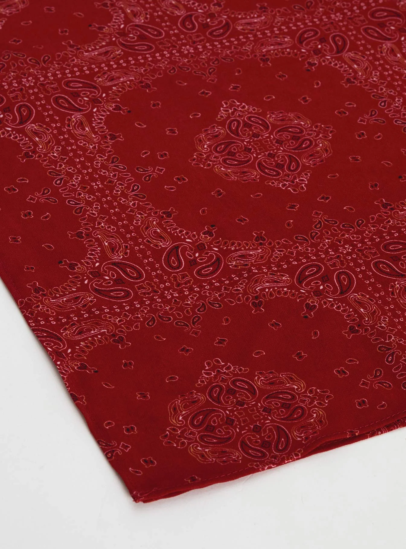 Solara Scarf Red Paisley - Image 3