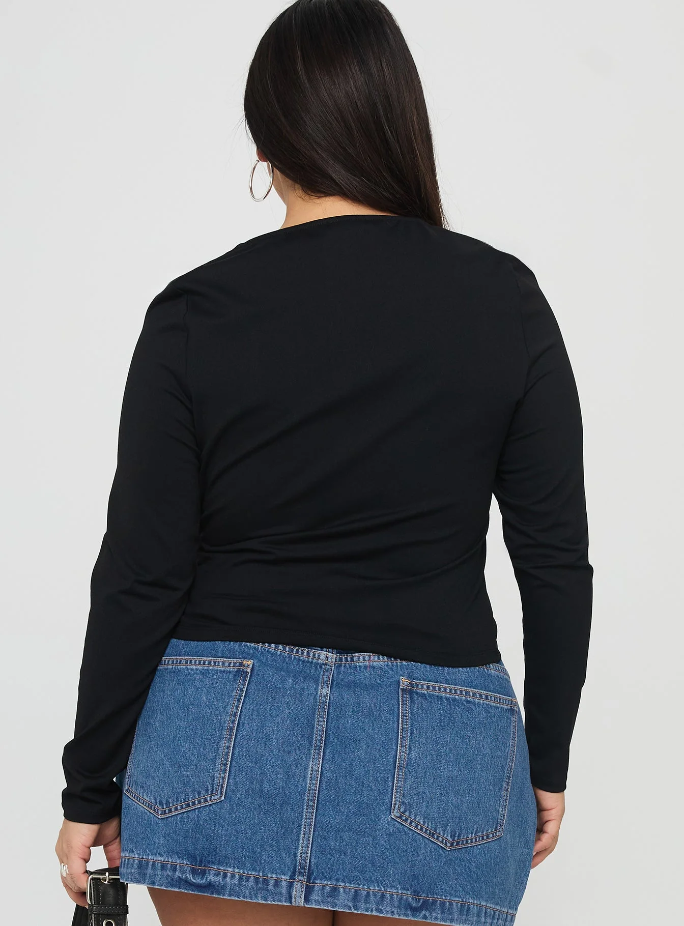 Sold On You Long Sleeve Top Black Curve - Image 4