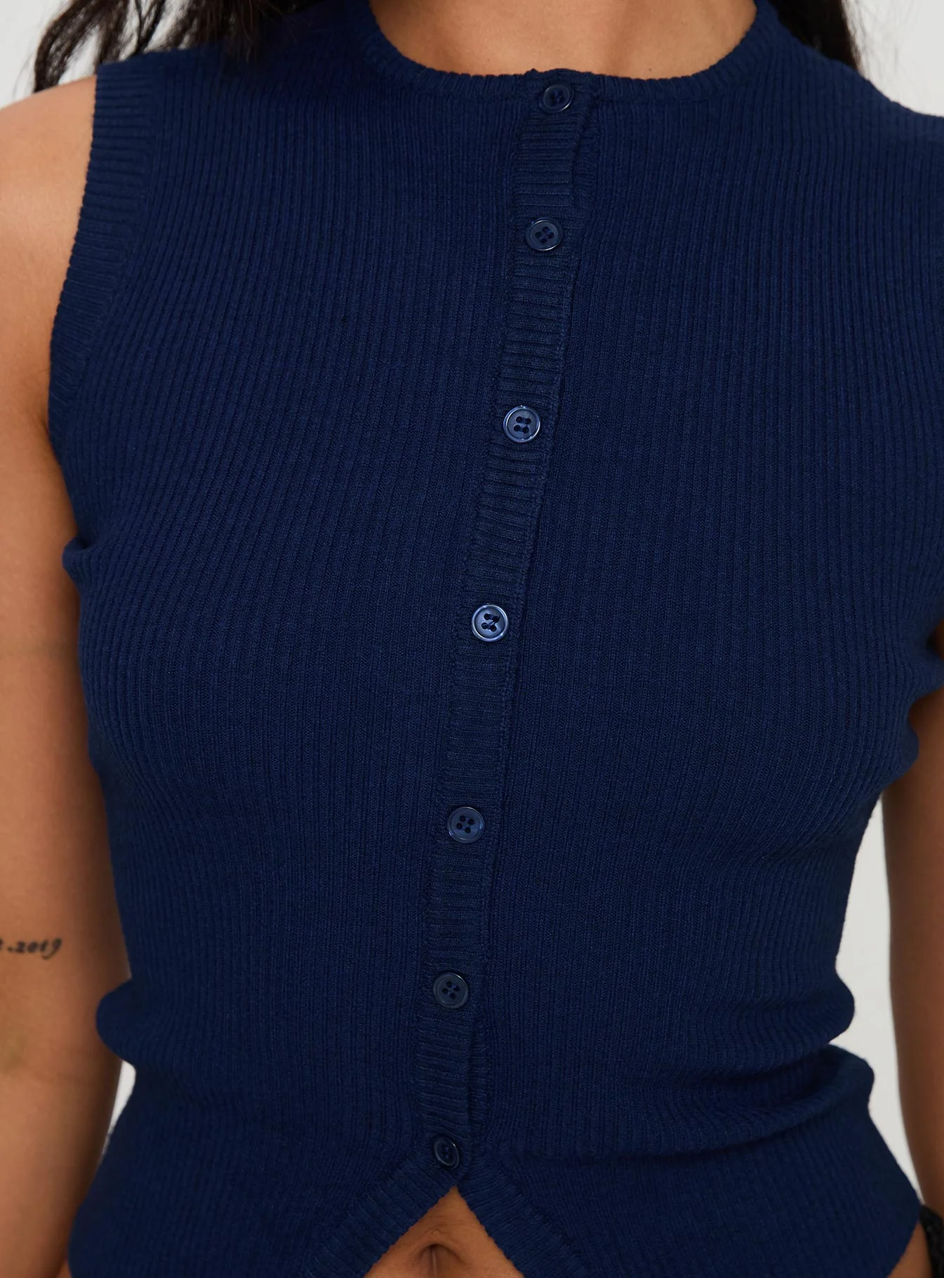 Suzu Sleeveless Knit Top Navy - Image 6