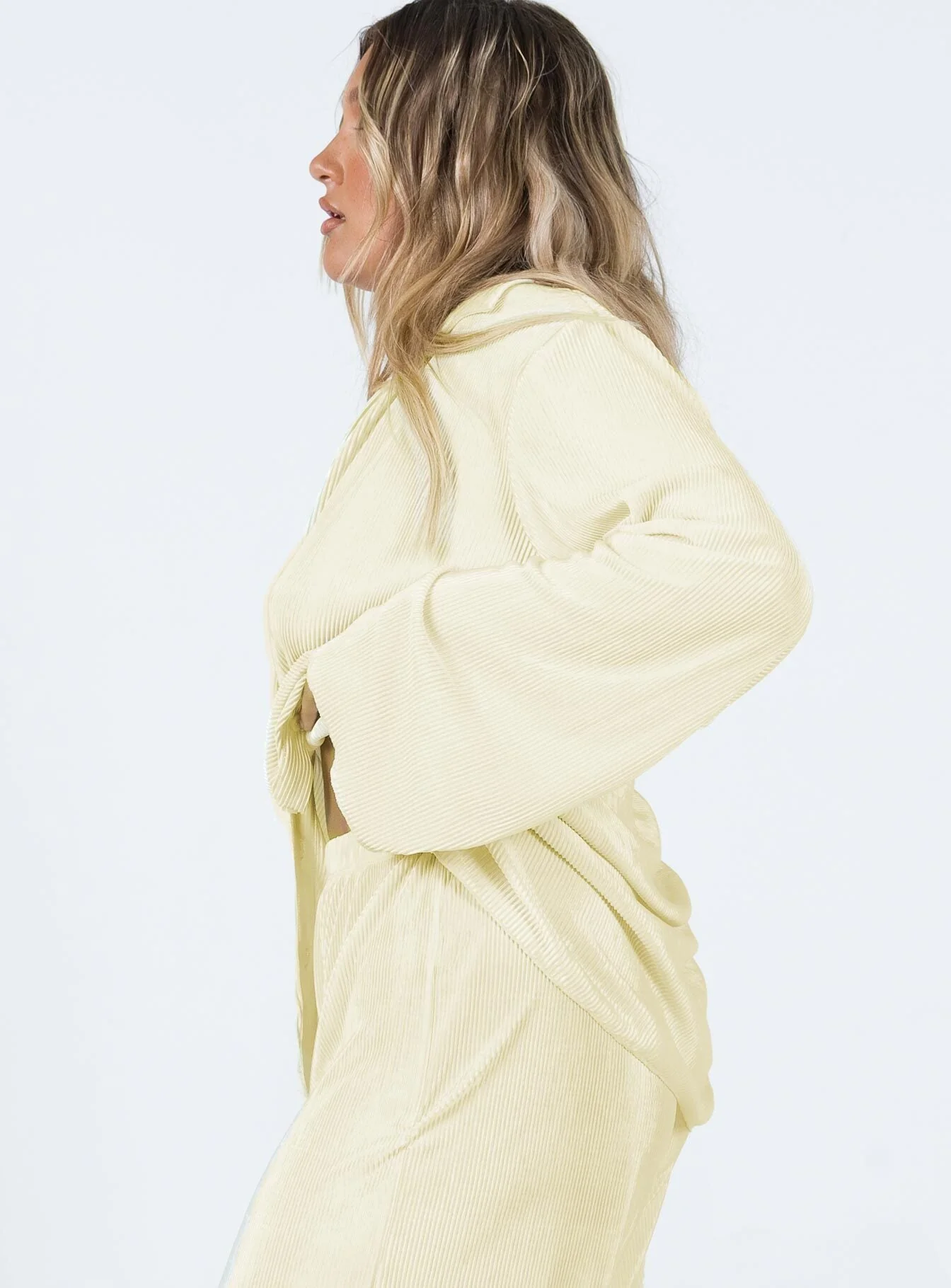 Taina Pleated Shirt Cream - Image 4