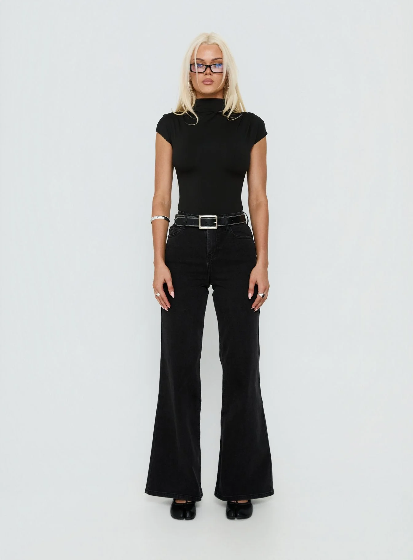 Thearlie High Rise Flared Jeans Washed Black - Image 7