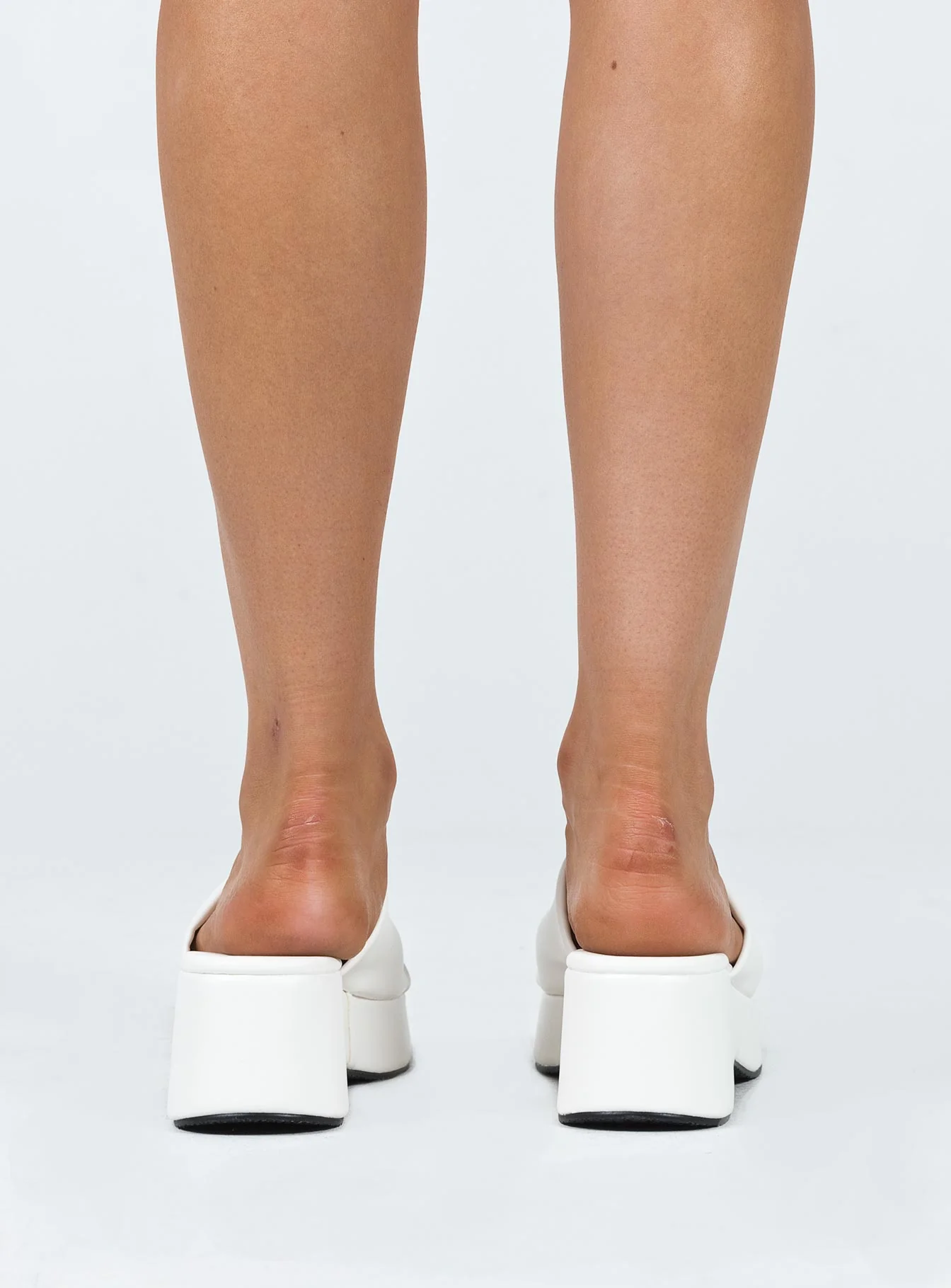 Therapy Cindy Sandals White - Image 4