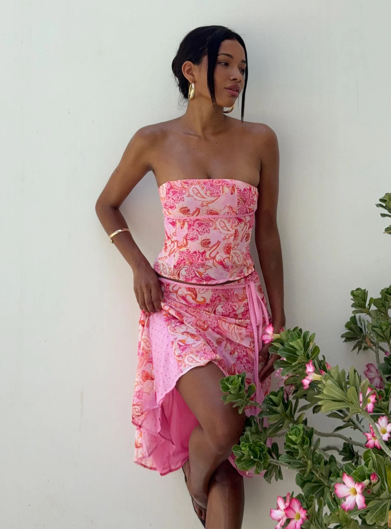 Tipsy Midi Skirt Pink Paisley - Image 2