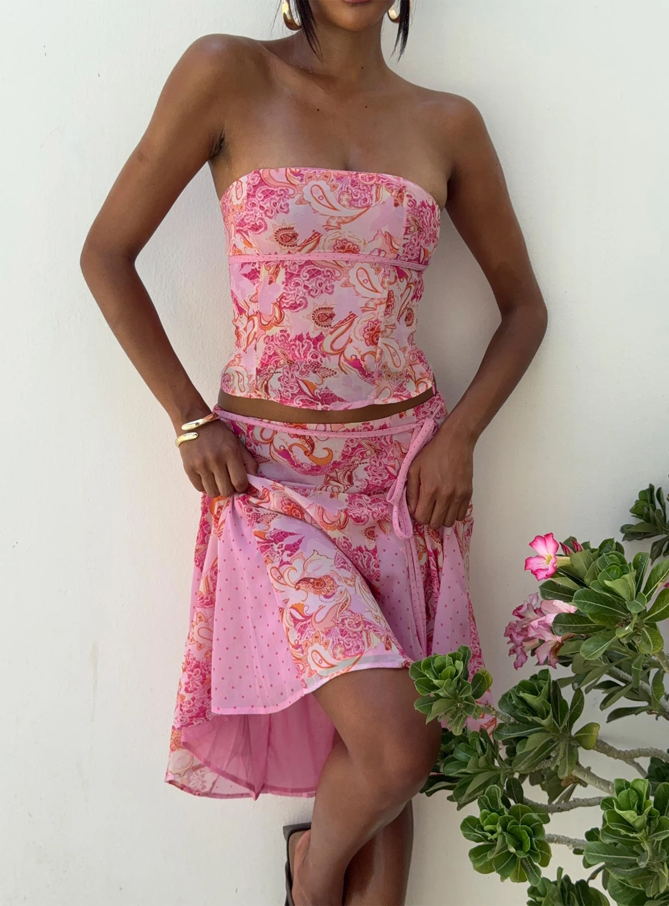 Tipsy Midi Skirt Pink Paisley - Image 4