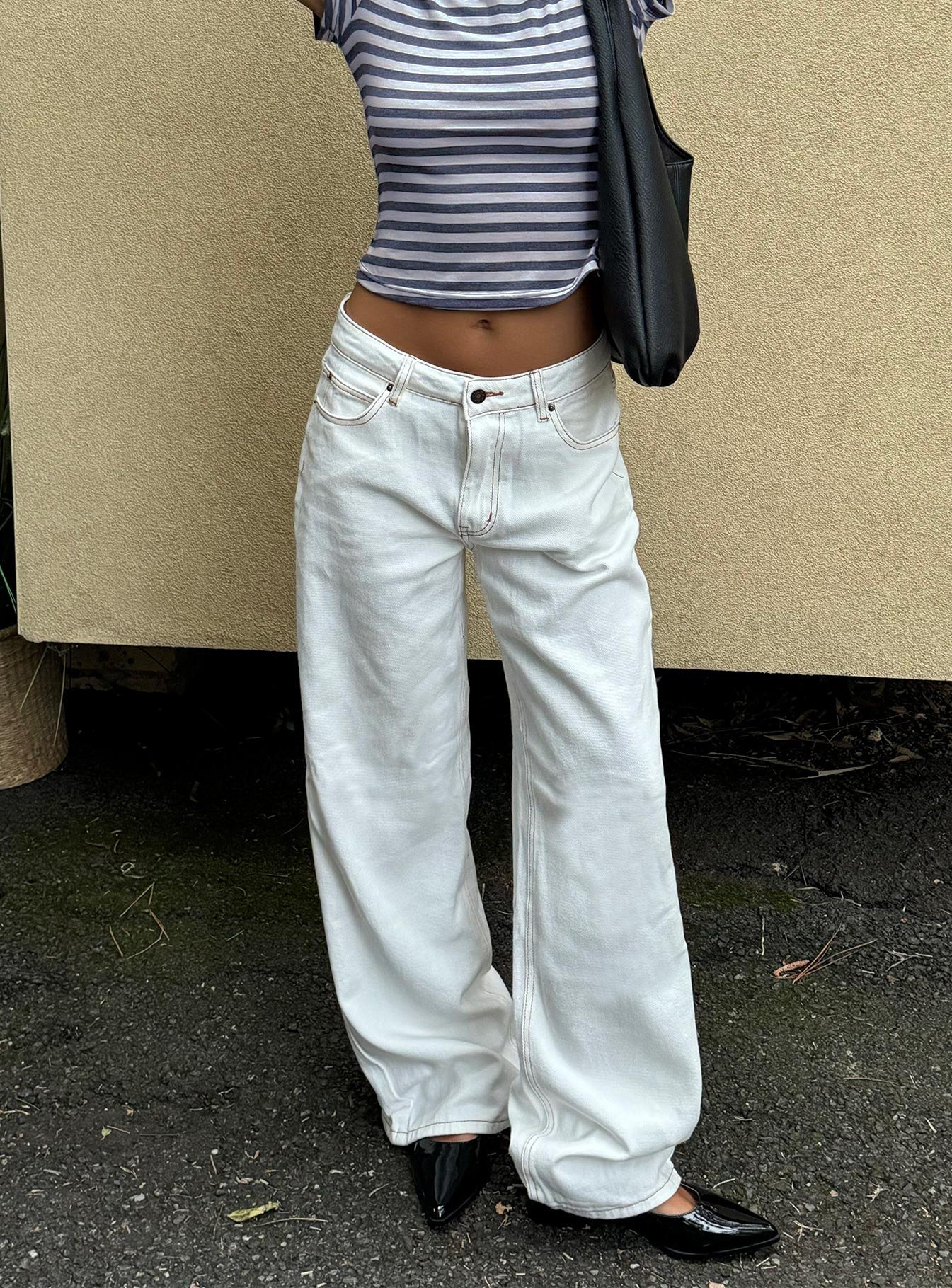 Top Model Low Rise Straight Leg Jeans Porcelain - Image 9