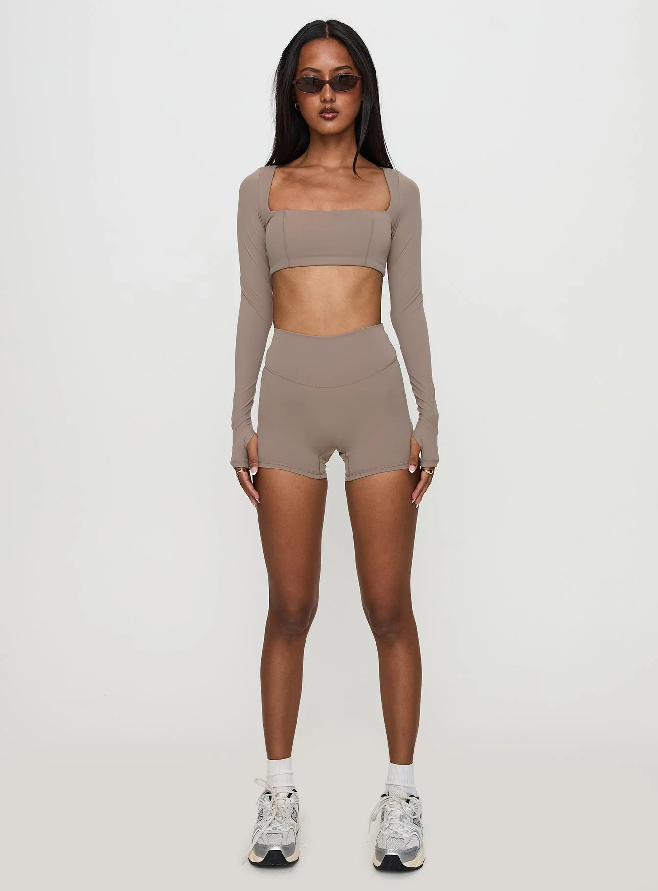 Touchdown Active Contour Short Taupe - Image 7