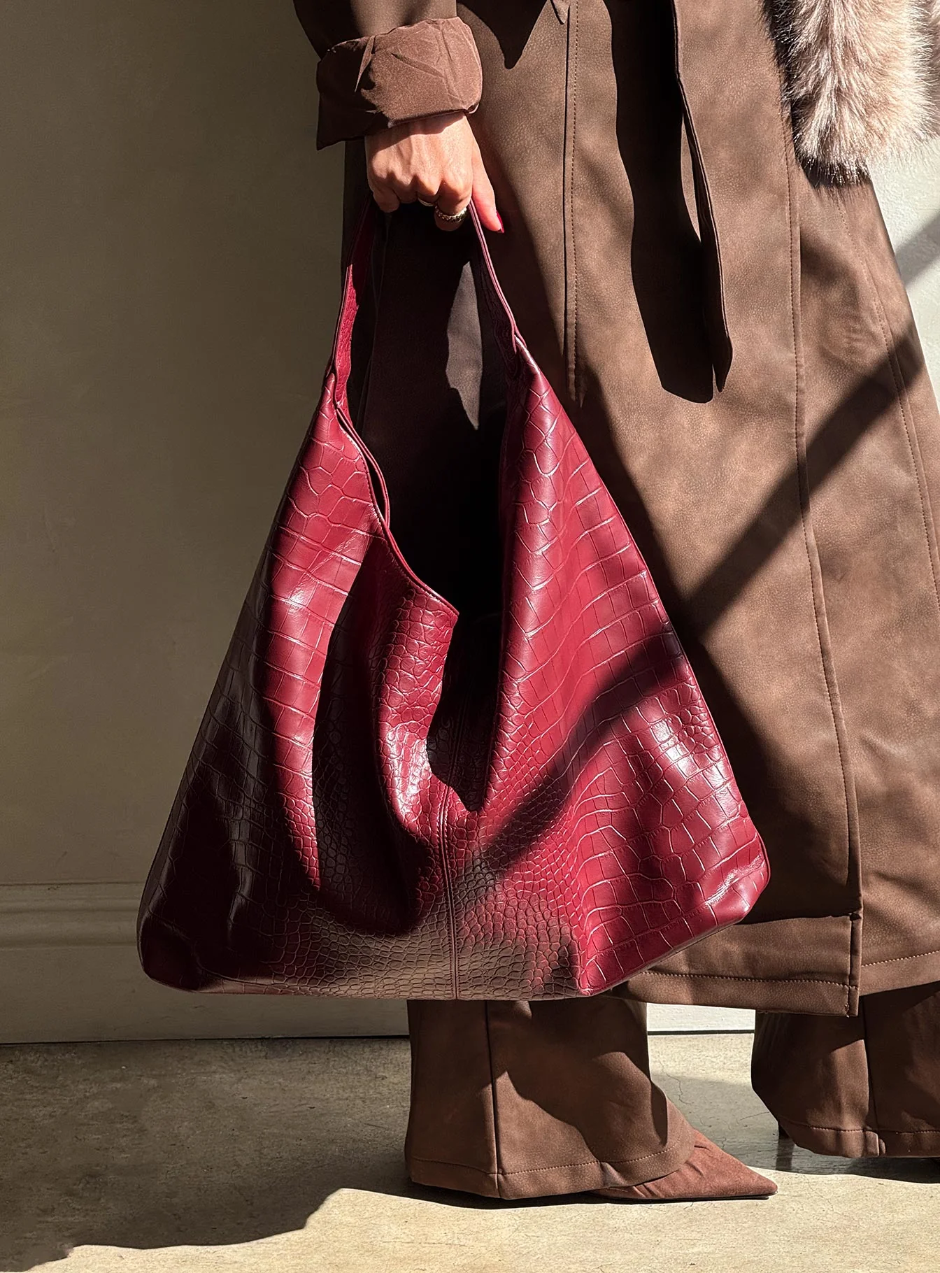 Treat Me Nice Oversized Shoulder Bag Red - Image 6