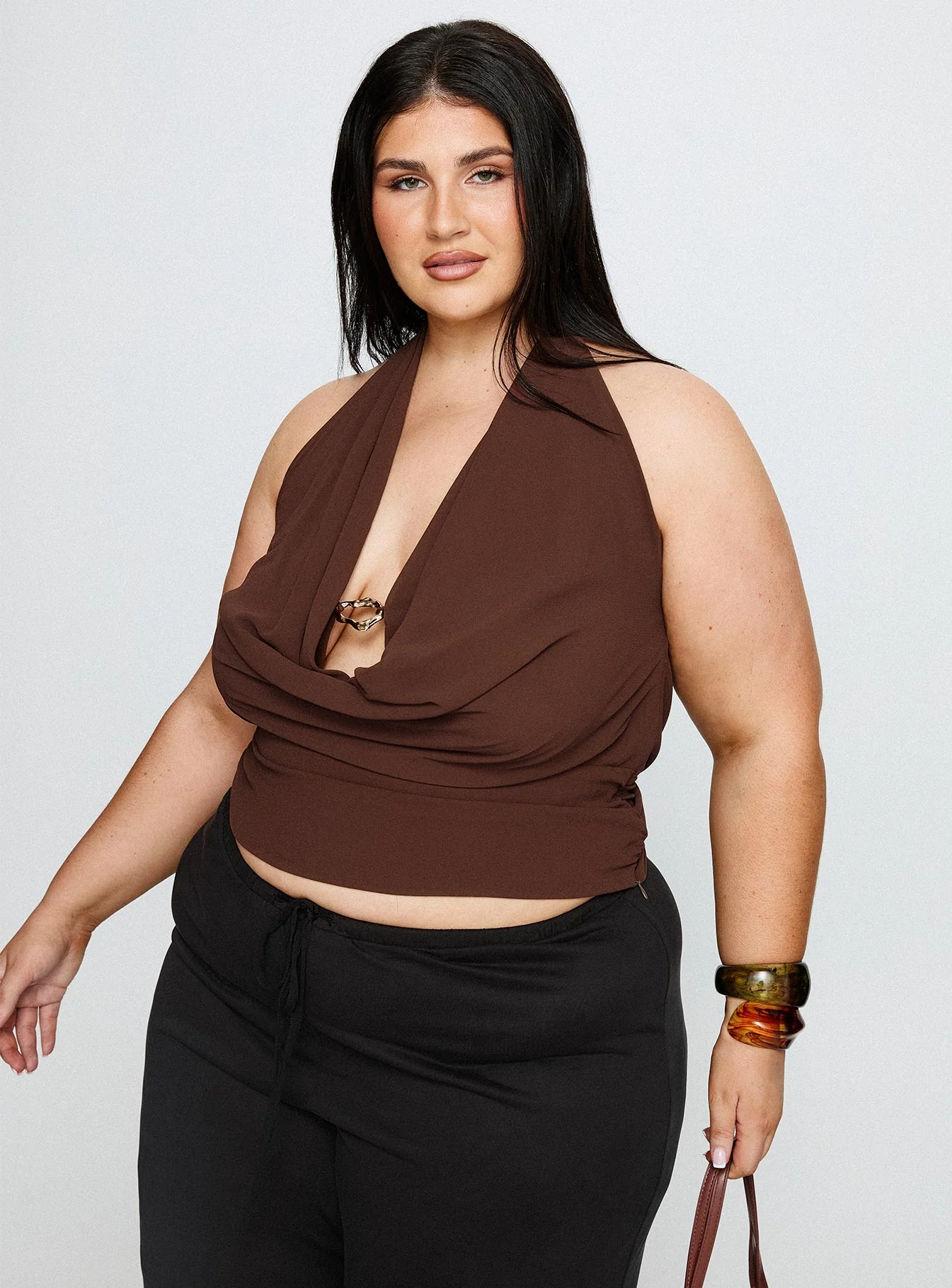 Treat You Better Plunge Hardware Detail Top Chocolate Curve - Image 8