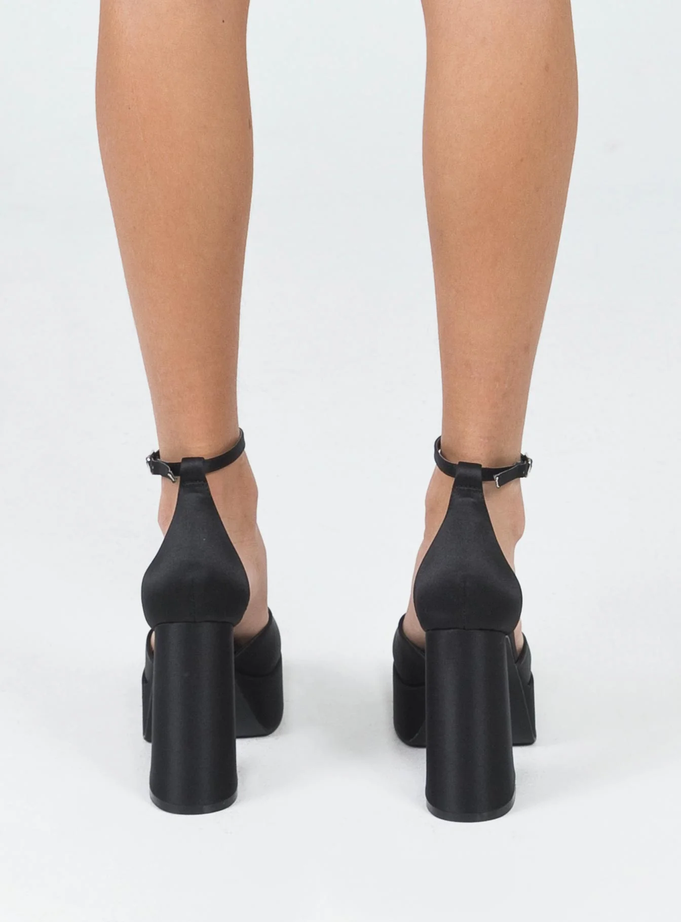 Vogel Platform Heels Black - Image 4