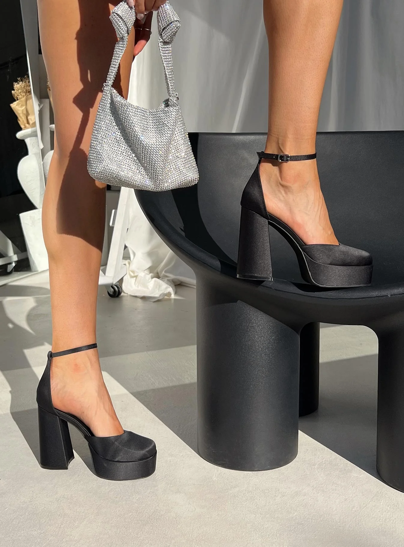 Vogel Platform Heels Black - Image 5