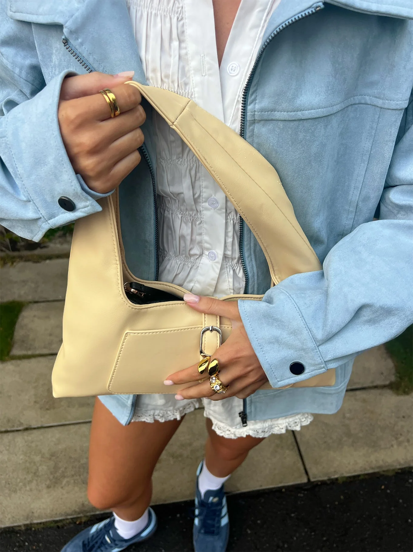 Who Told You Shoulder Bag Butter - Image 8