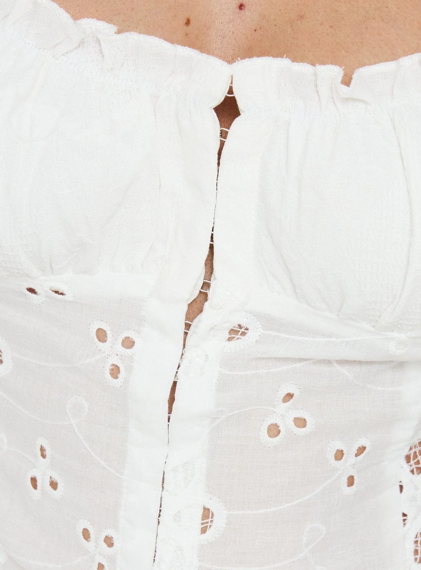 Winter Wonderland Ruched Short Sleeve Top White - Image 6