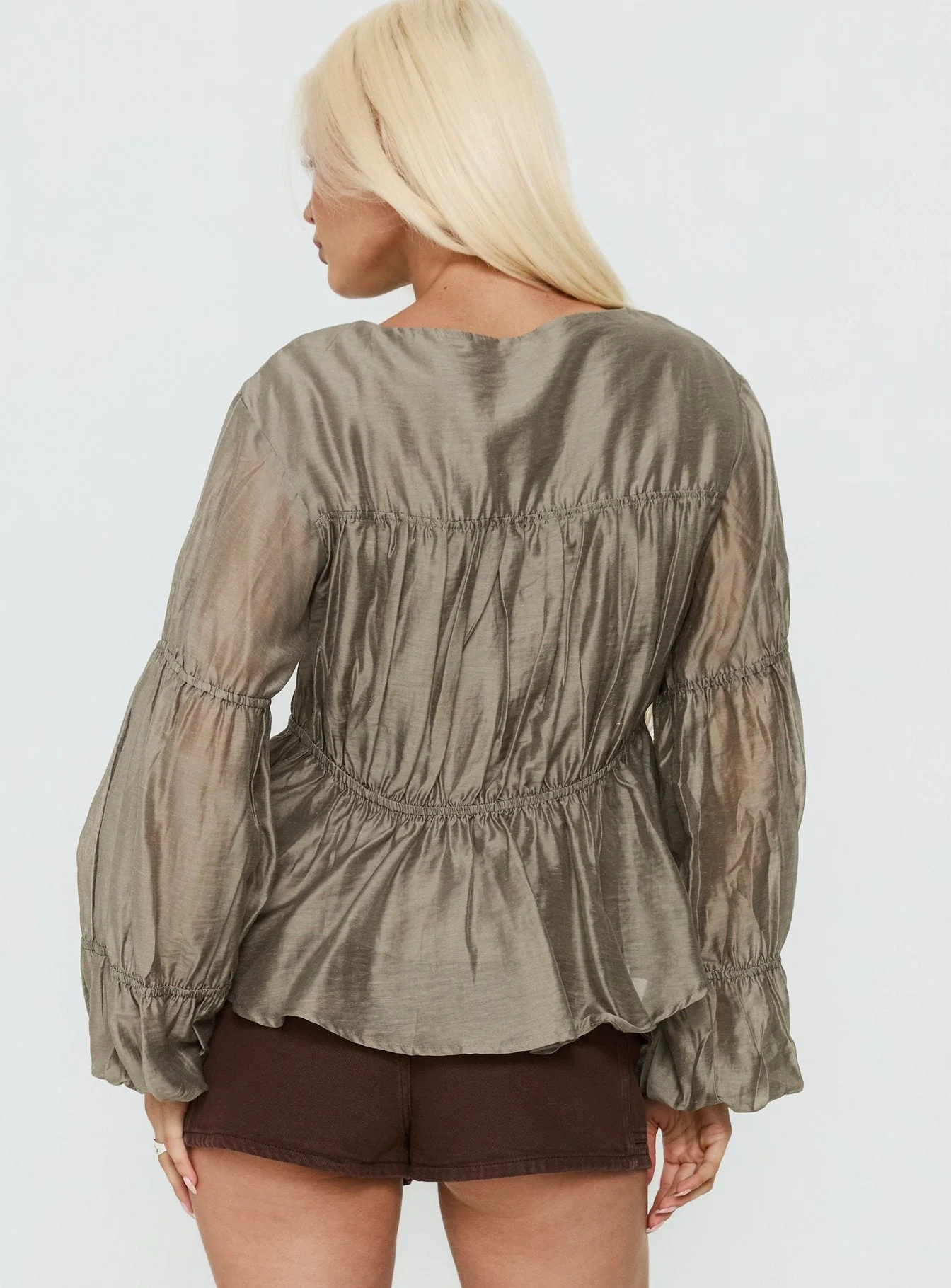Xamira Ruched Long Sleeve Top Olive - Image 4