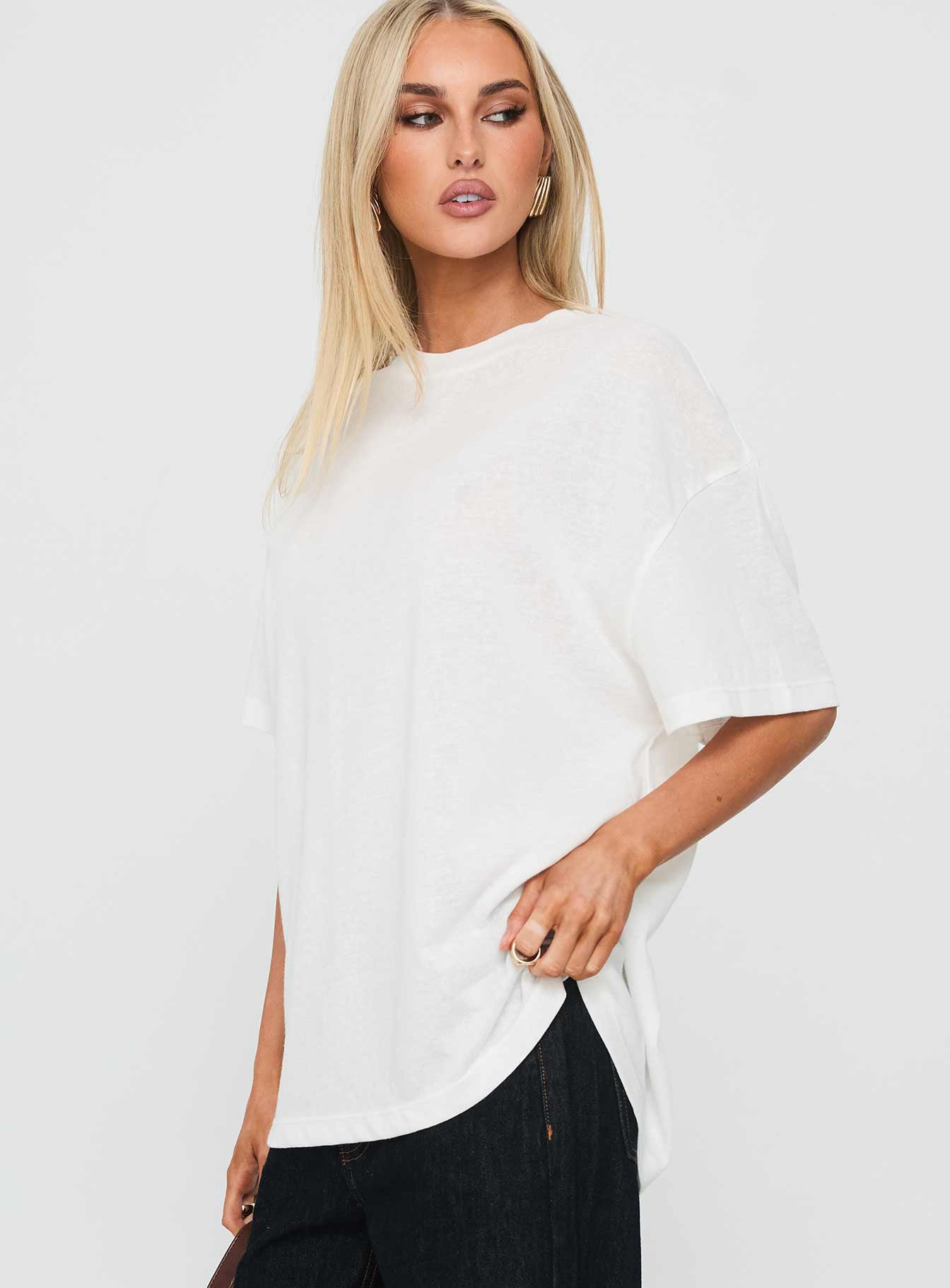 Zaydee Oversized Tee White - Image 4