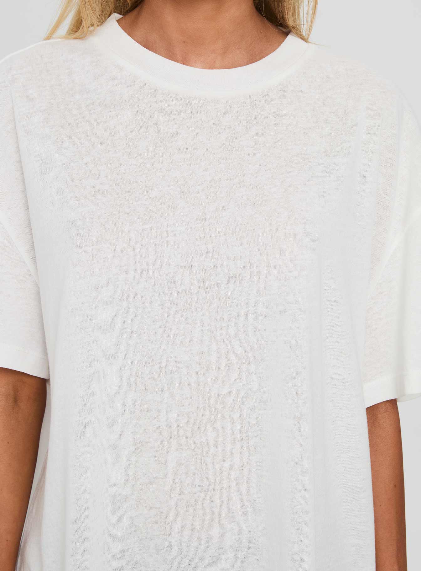 Zaydee Oversized Tee White - Image 6