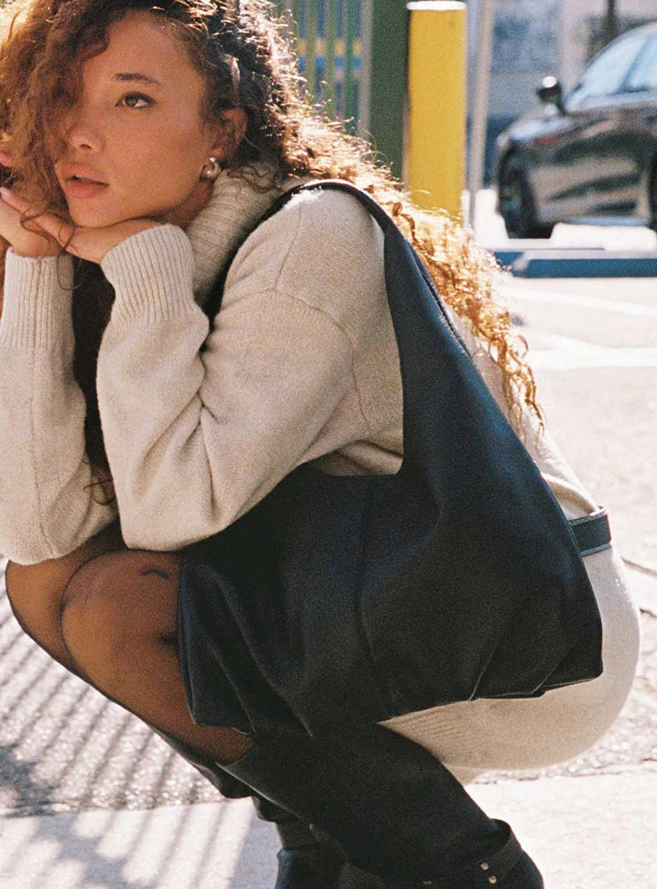 Zenia Shoulder Bag Black - Image 5